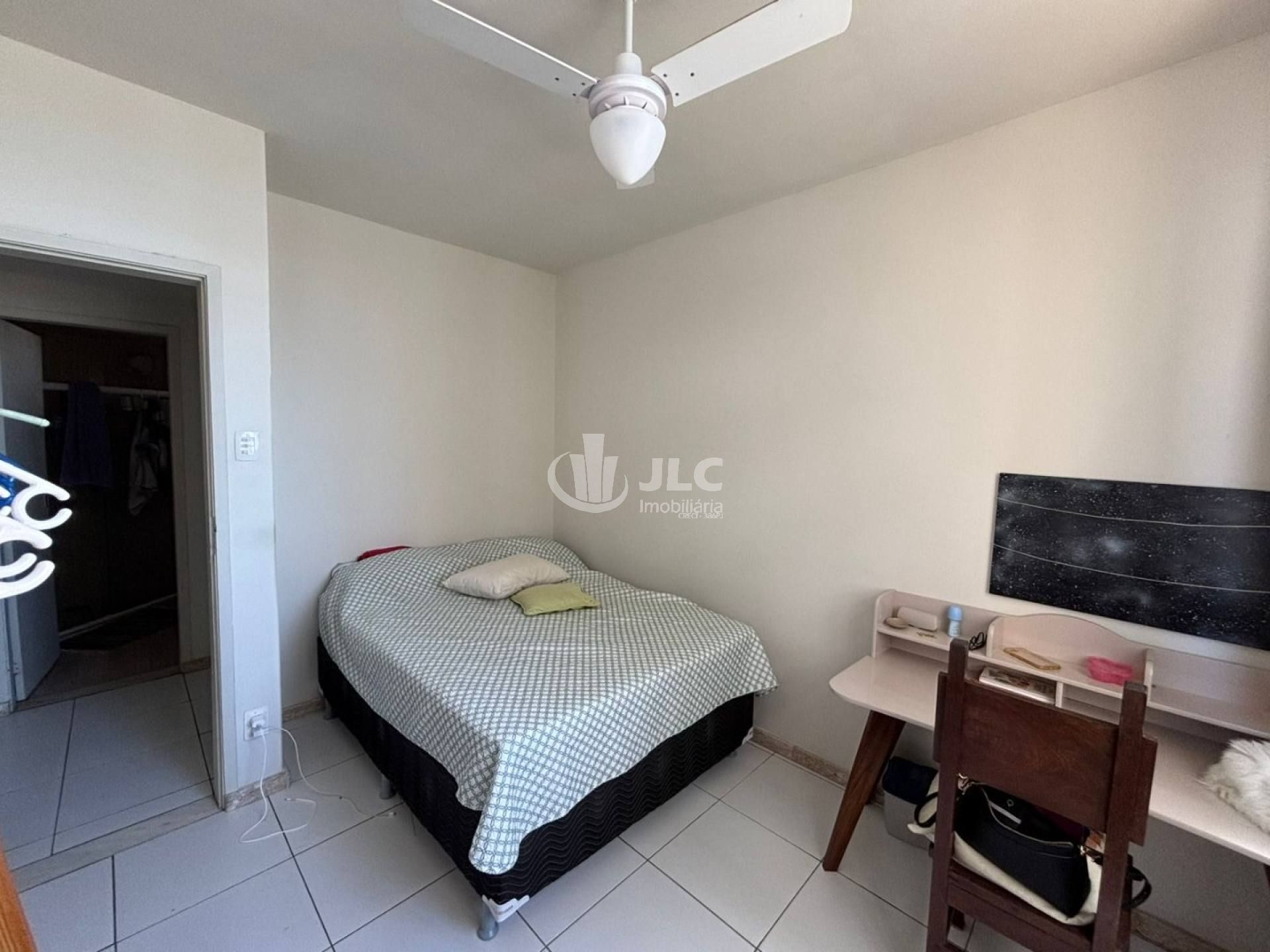 Apartamento mobiliado para locação - Edifício Ouro