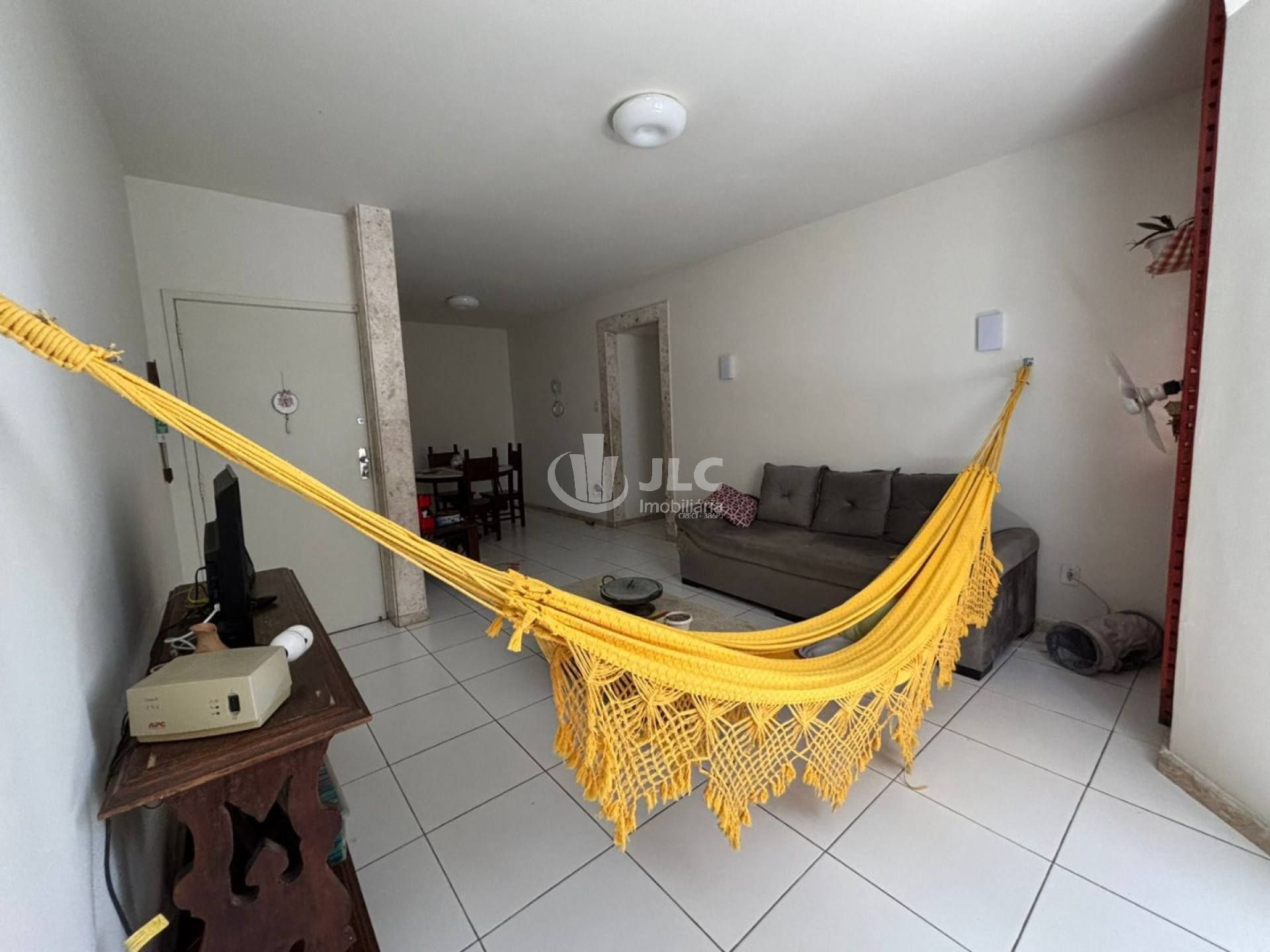 Apartamento mobiliado para locação - Edifício Ouro