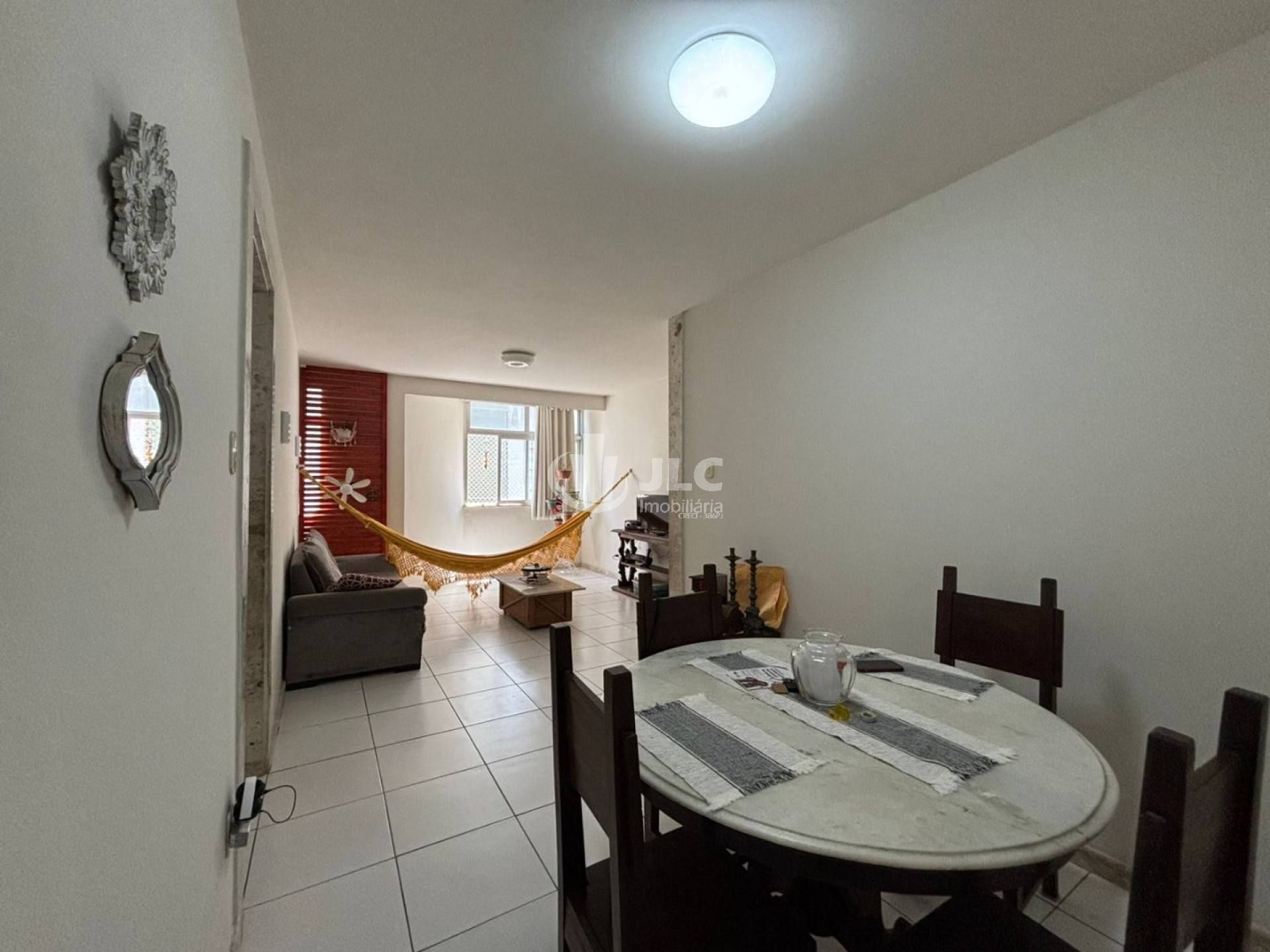 Apartamento mobiliado para locação - Edifício Ouro