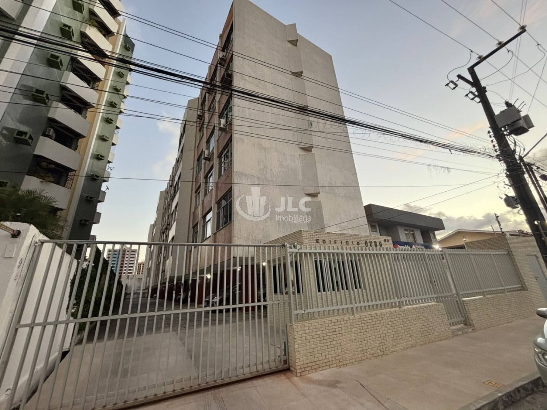 Apartamento mobiliado para locação - Edifício Ouro