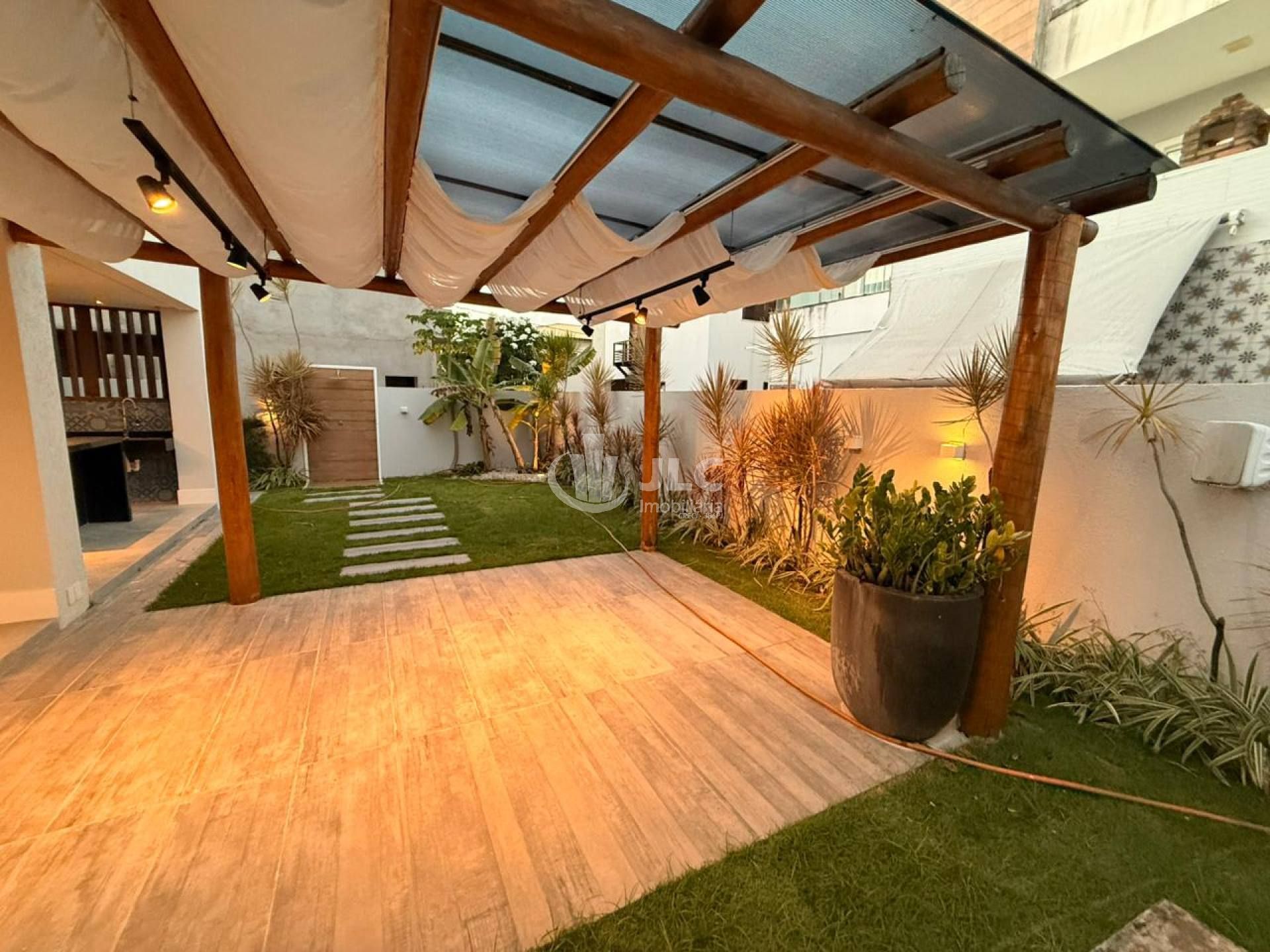 Casa Exclusiva no Condomínio Ravines – Aruana