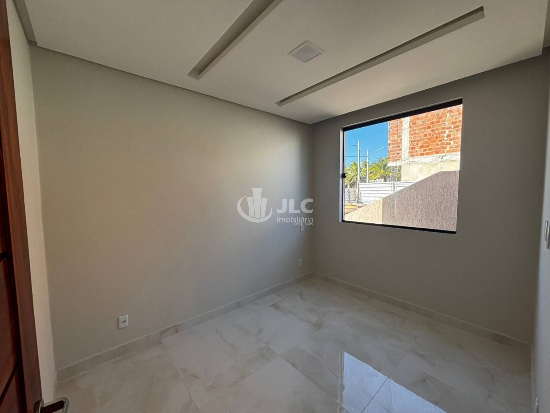 Excelente Casa à Venda - Condomínio Villaredo Barra