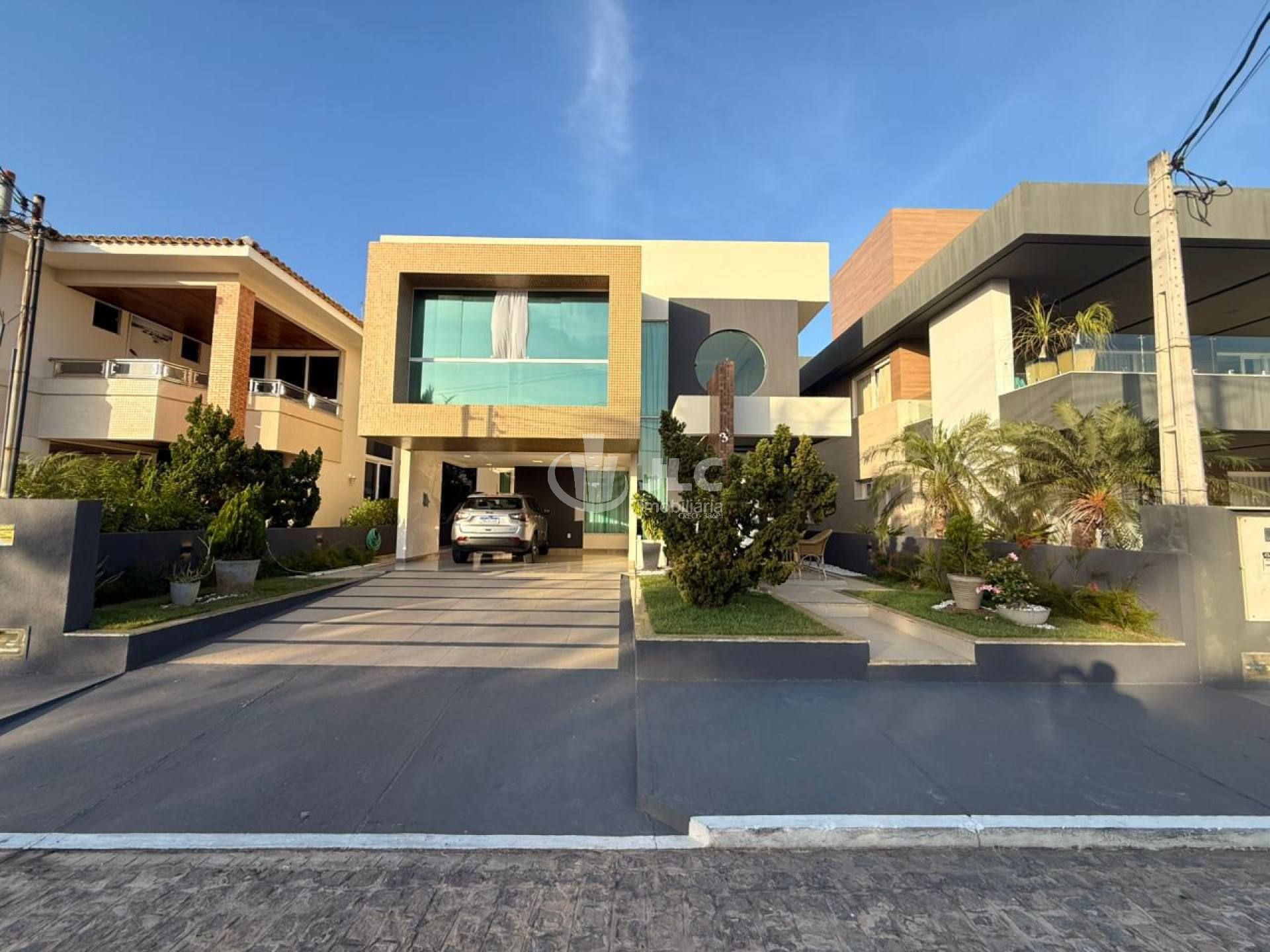 CASA ALTO PADRÃO - CONDOMÍNIO RAVINES