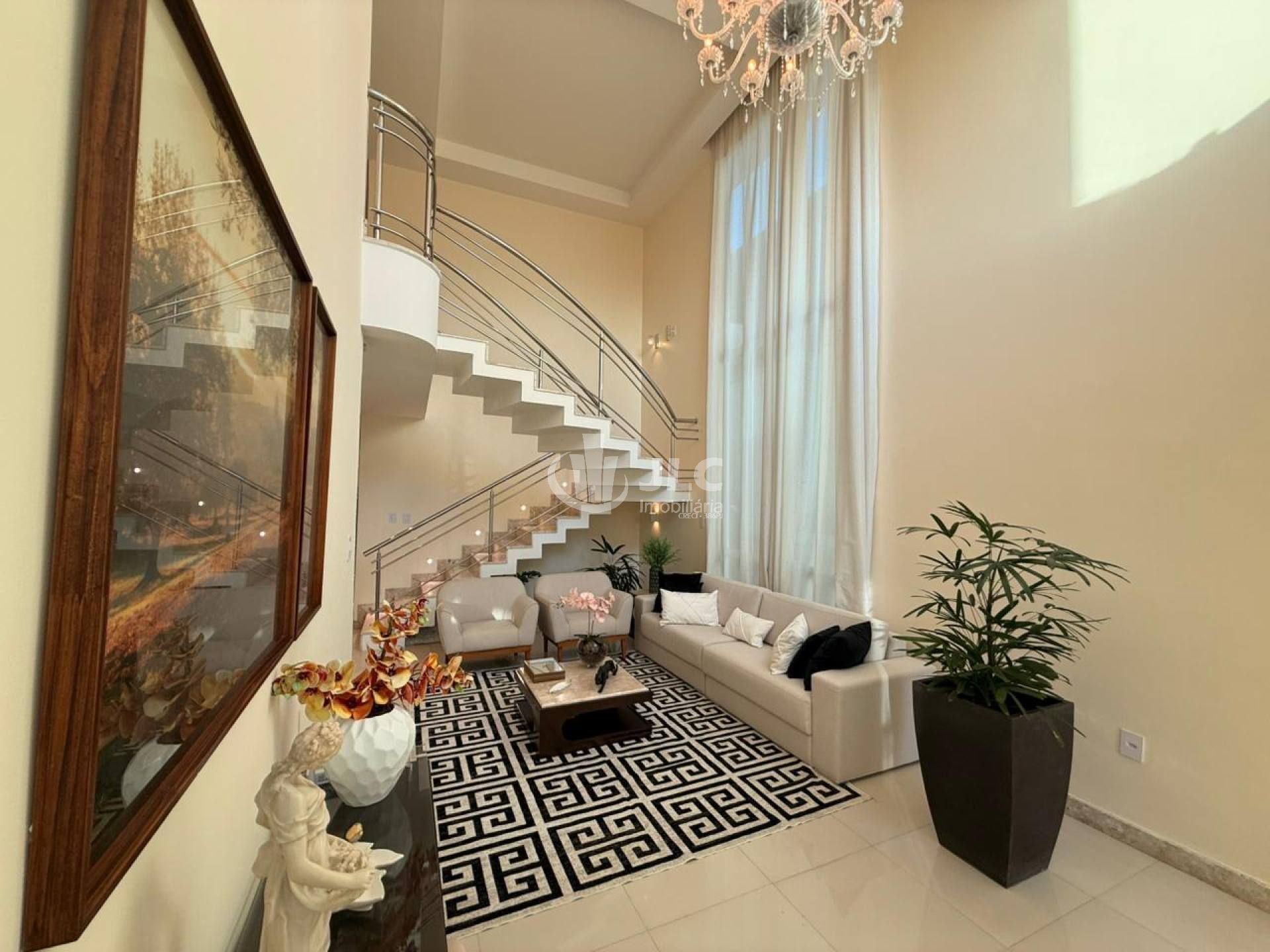 CASA ALTO PADRÃO - CONDOMÍNIO RAVINES