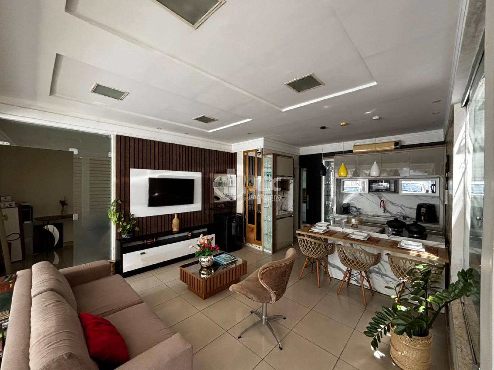 Casa à Venda – Excelente localização!!!