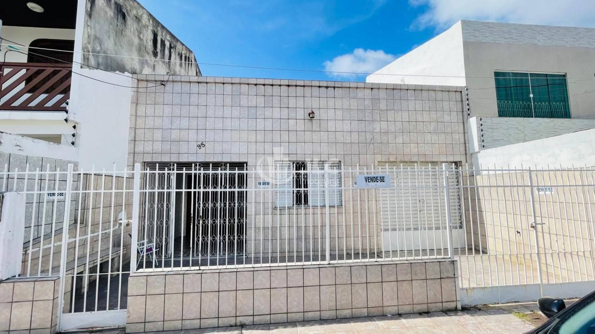 Casa à Venda – Excelente localização!!!