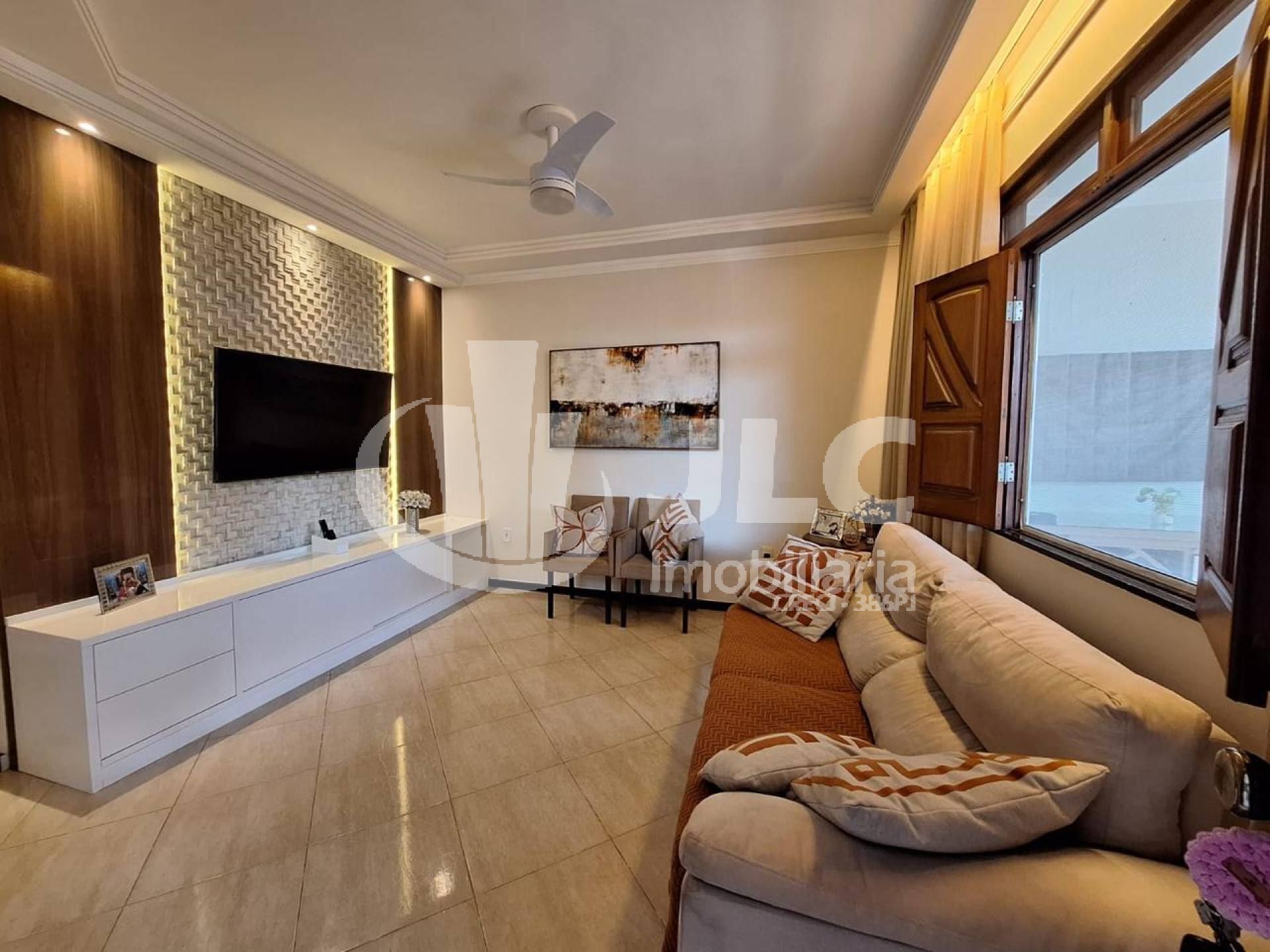 Excelente Casa à Venda bairro- Aeroporto