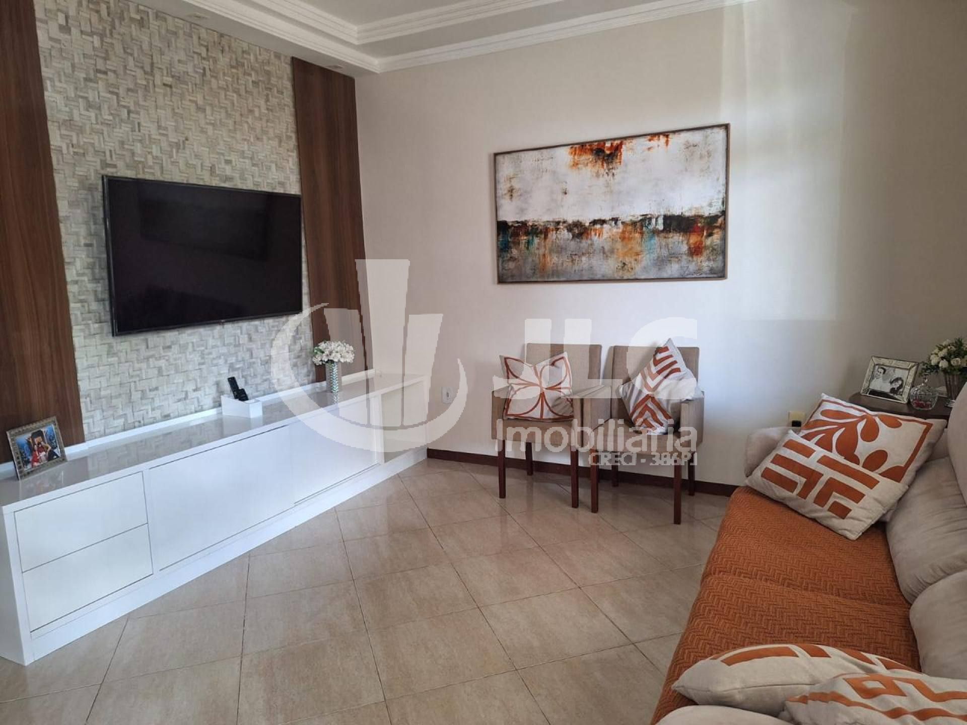 Excelente Casa à Venda bairro- Aeroporto