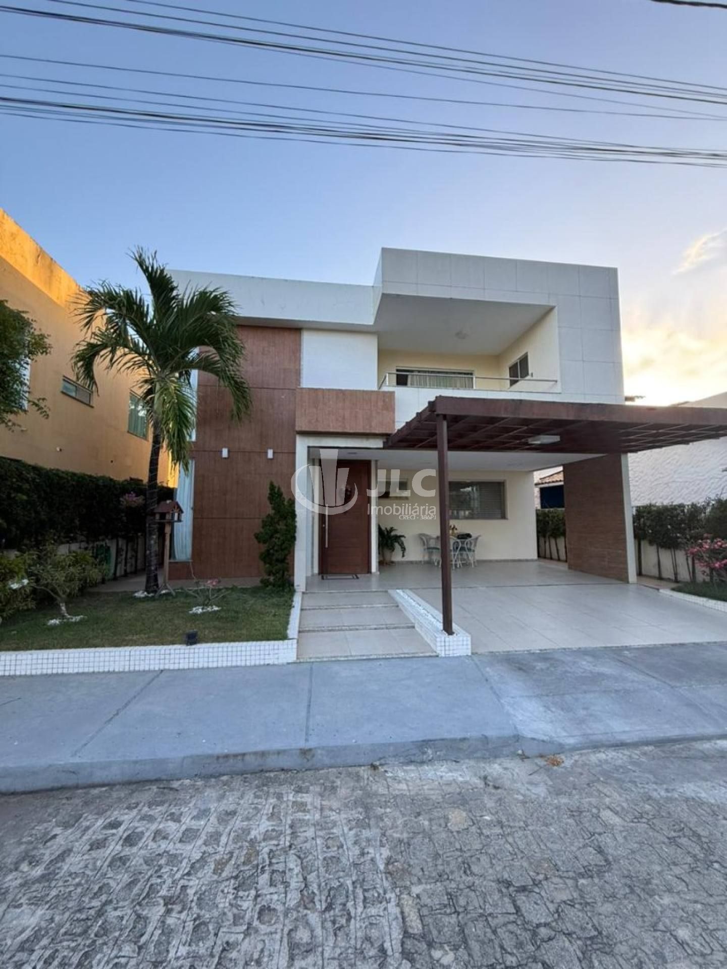 Casa de Alto Padrão na Aruana – Condomínio Fragatta