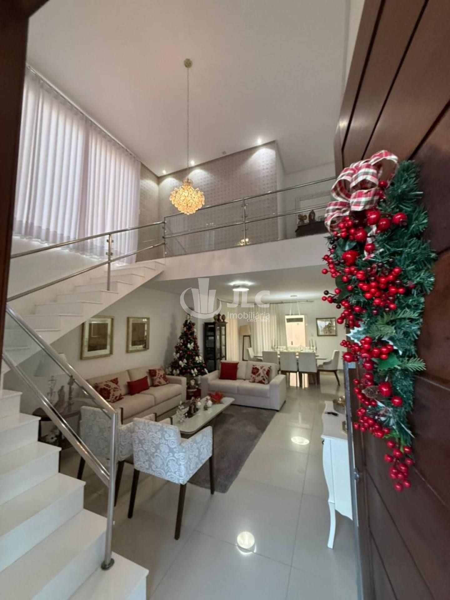 Casa de Alto Padrão na Aruana – Condomínio Fragatta