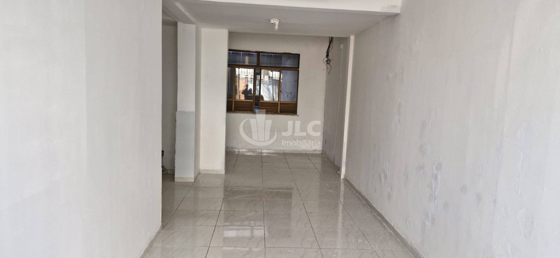 Prédio Comercial no Salgado Filho