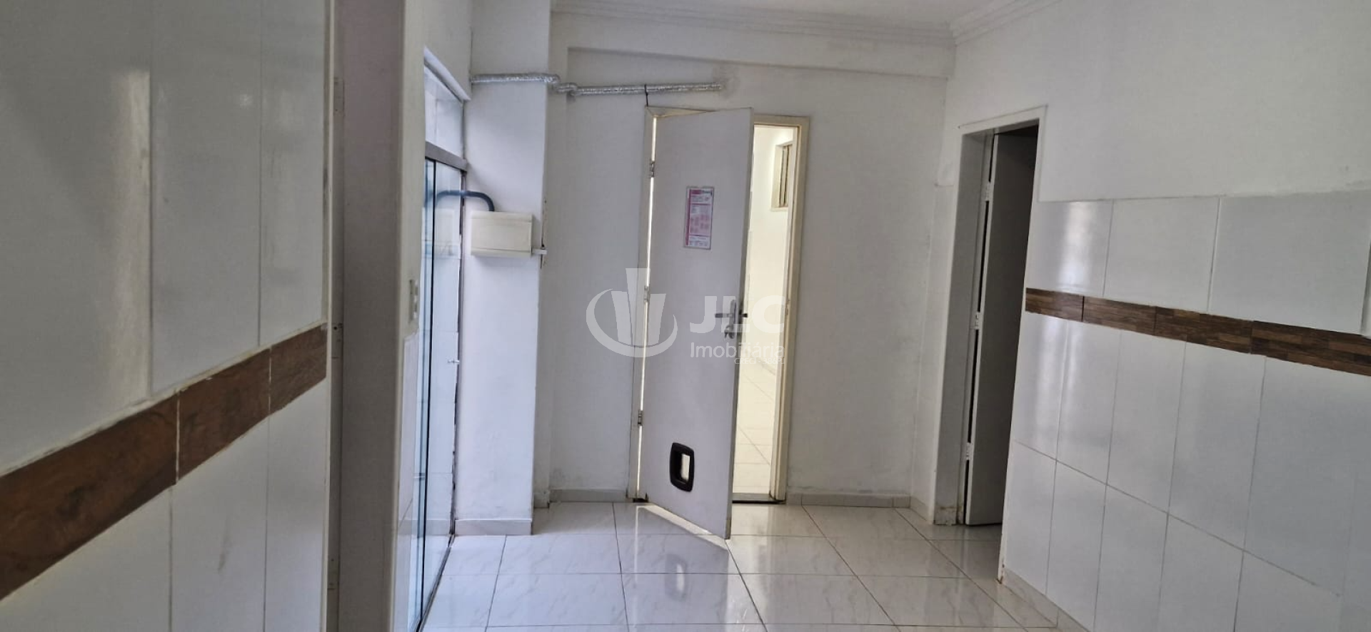 Prédio Comercial no Salgado Filho