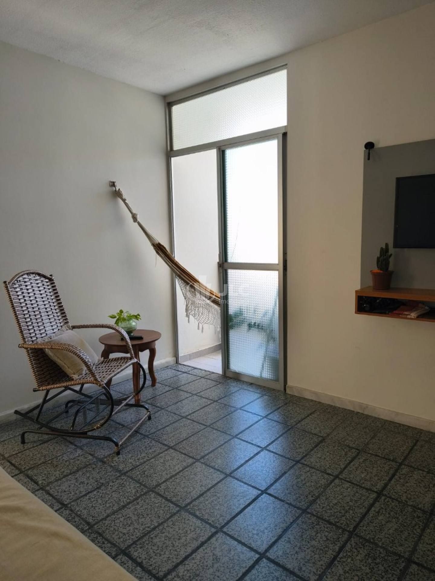 COND. AMINTHAS GARCEZ - SUISSA