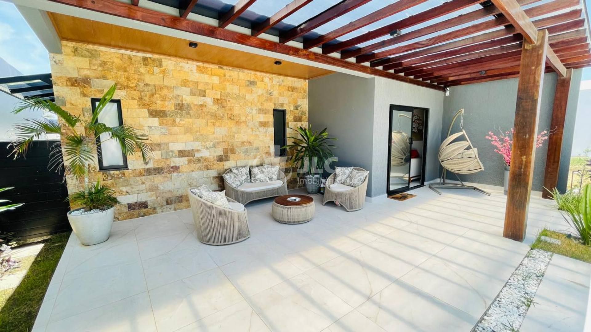 Casa no Condomínio Mares Maluí - MOBILIADO