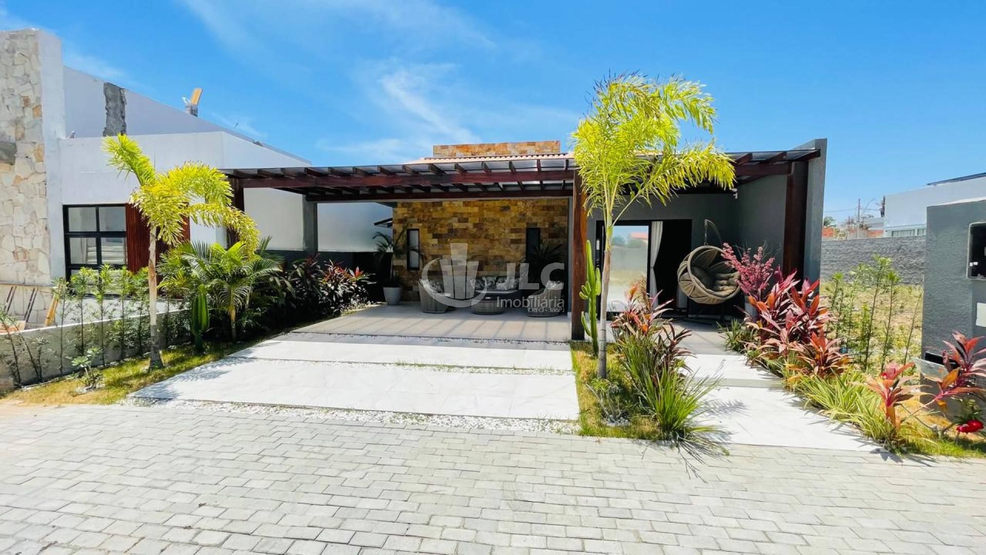 Casa no Condomínio Mares Maluí