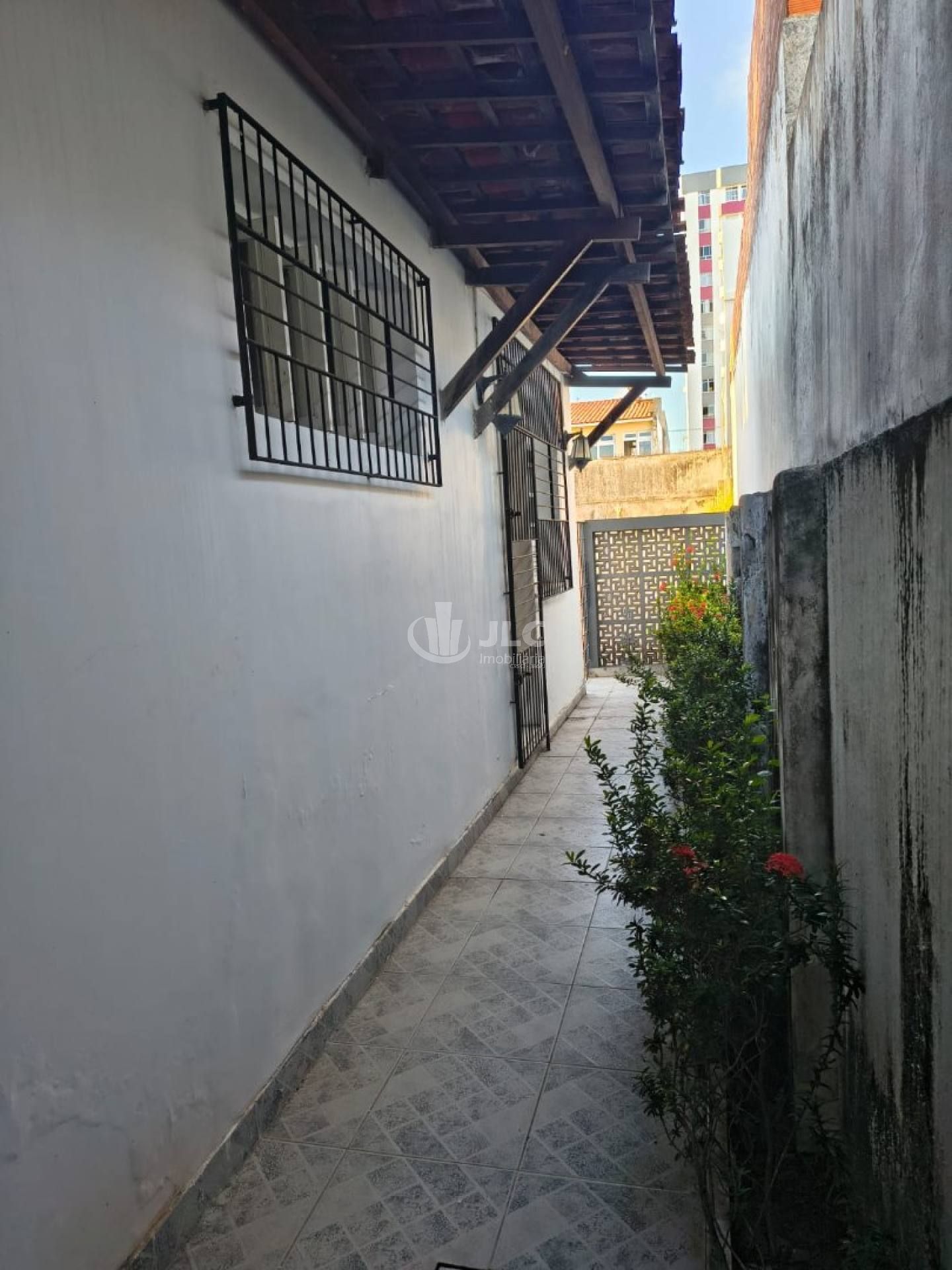 Casa comercial na 13 de Julho