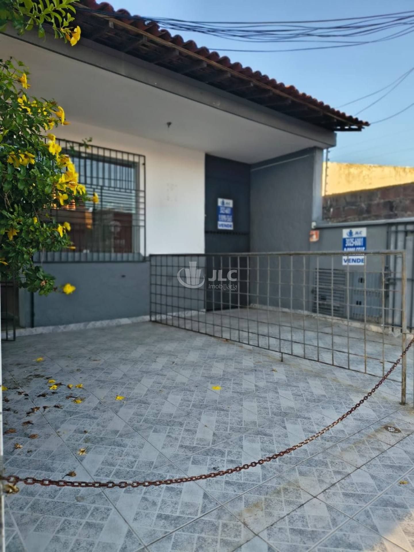 Casa comercial na 13 de Julho