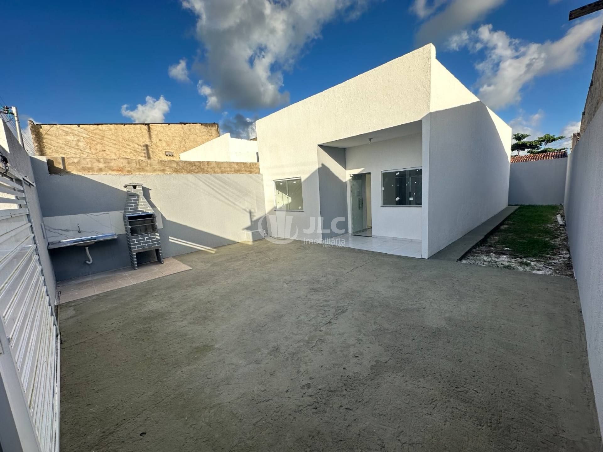 CASA RECÉM-REFORMADA  NA PIABETA