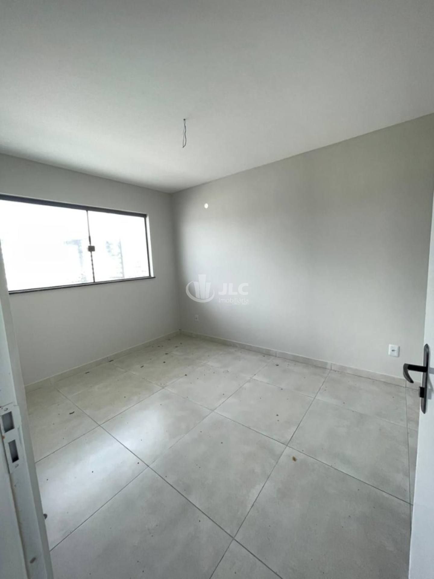 Apartamento em Residencial - Luar da Barra II