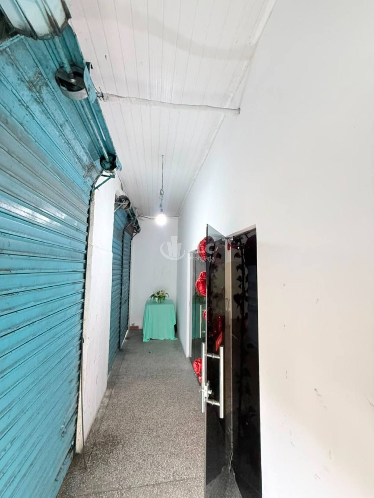 Prédio Comercial no Marcos Freire II