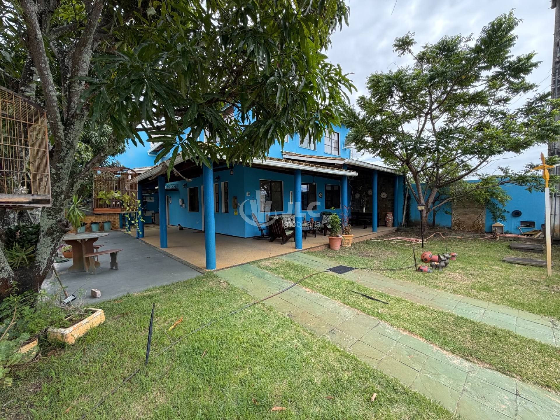 Casa no Condomínio San Diego
