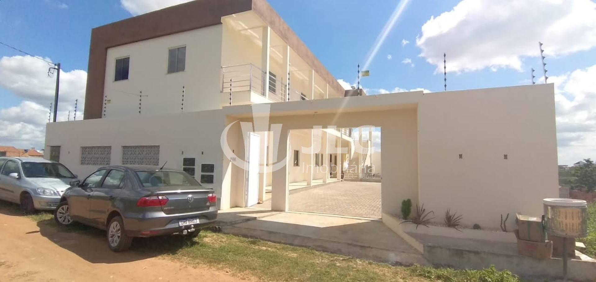 CASA  EM NOSSA SENHORA DA GLÓRIA (005)