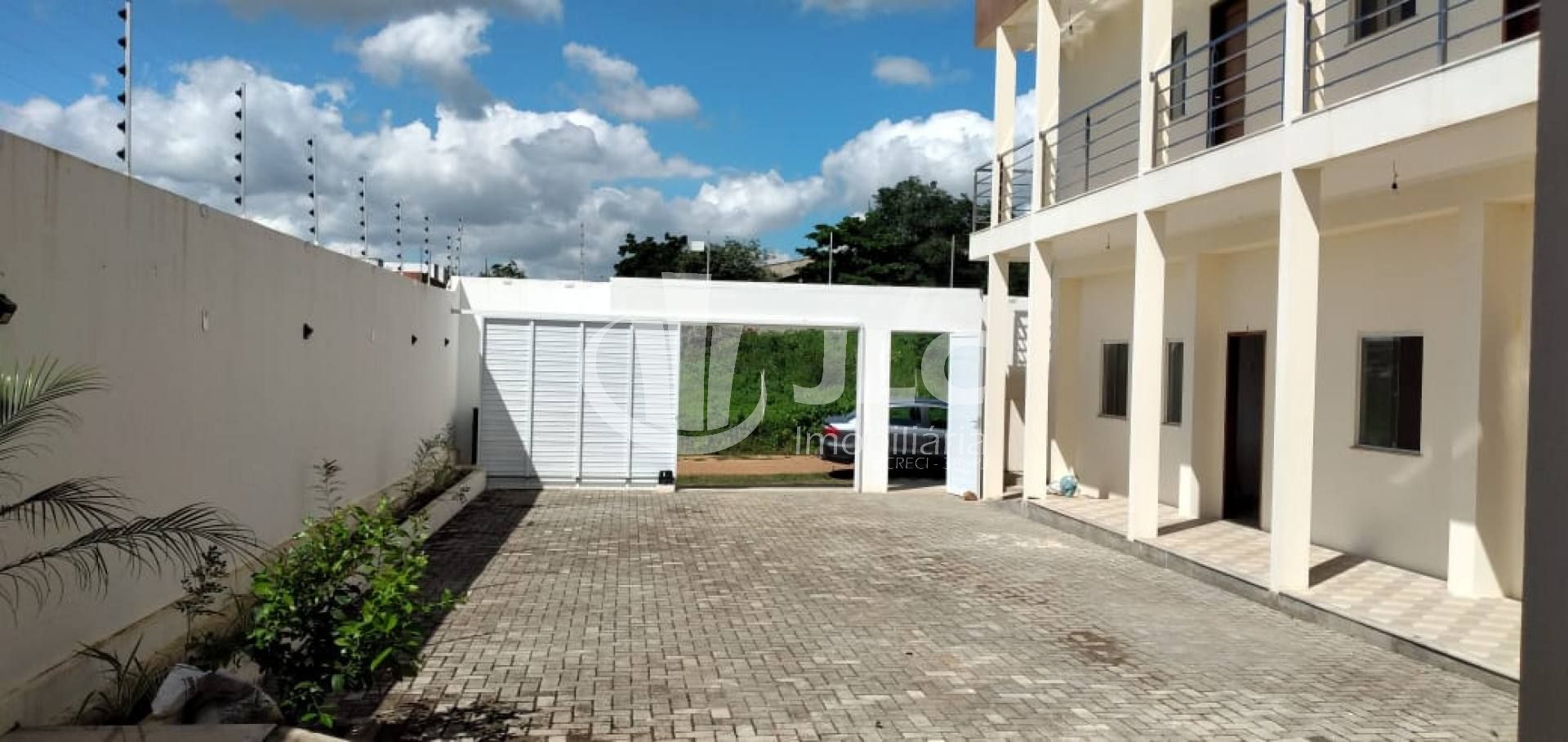 CASA  EM NOSSA SENHORA DA GLÓRIA (005)