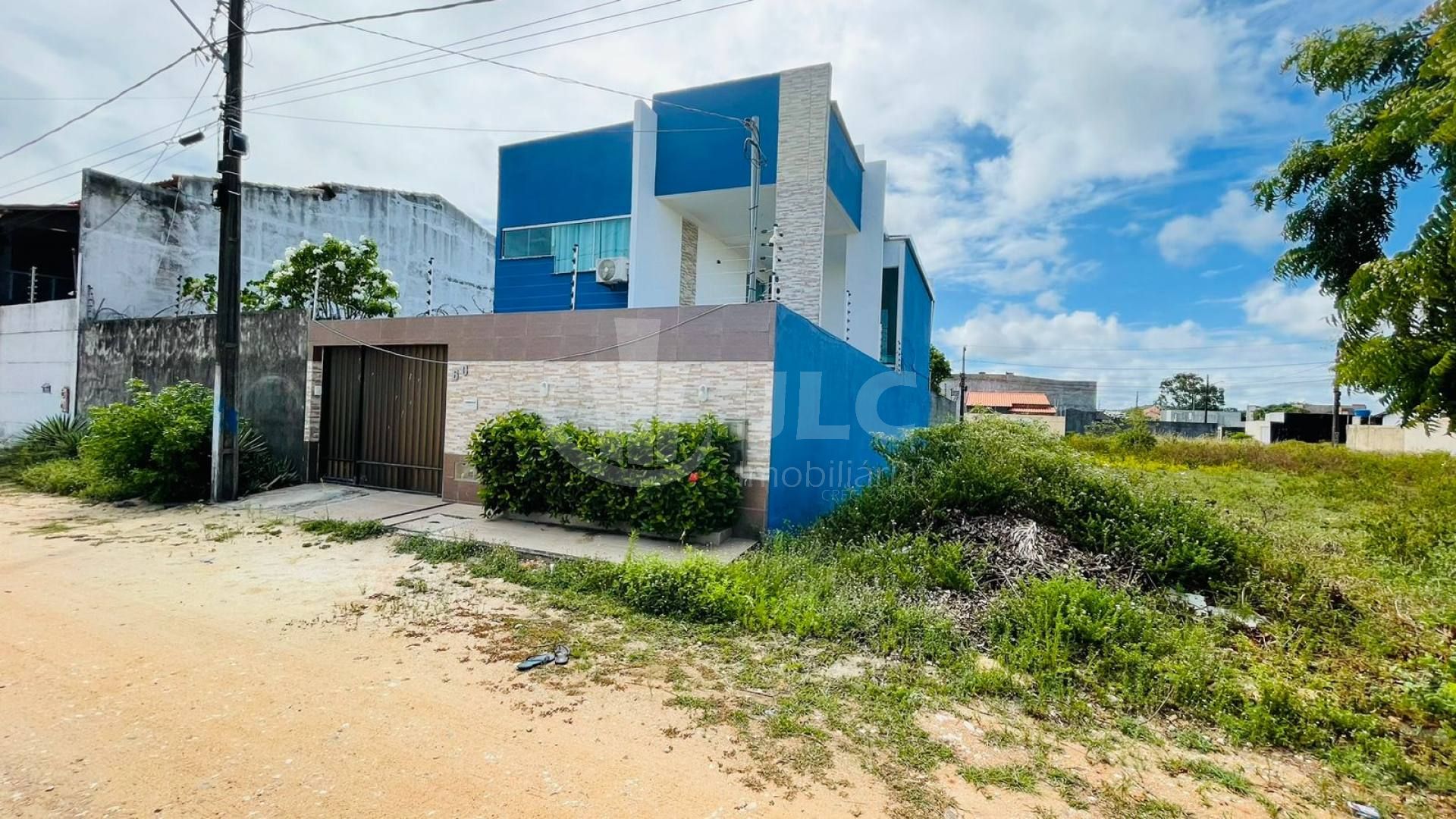 Casa para Alugar com 3 quartos 2 suítes no Bairro Aruana