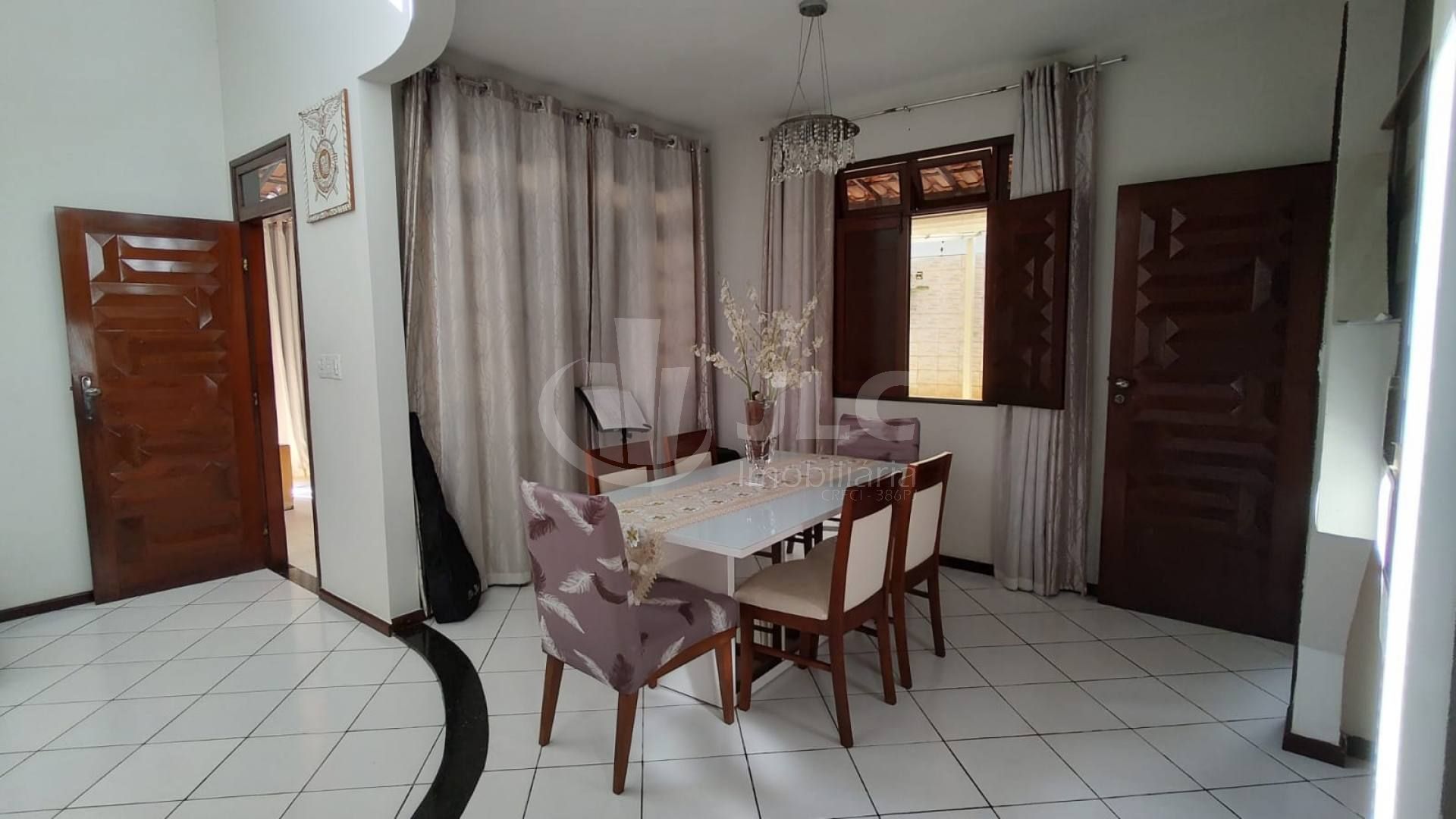 Casa na Aruana