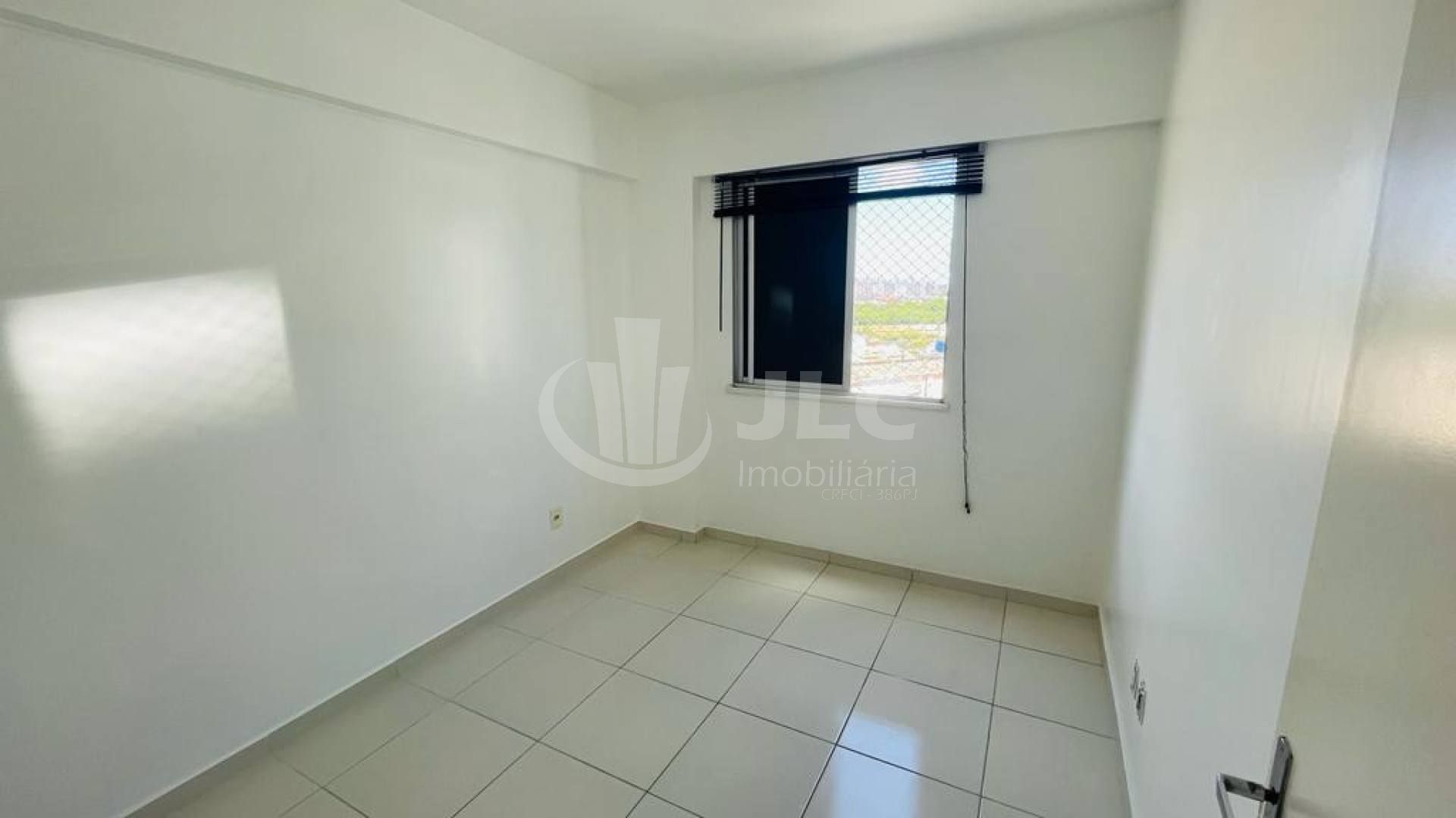 Apartamento no Bougainville Residence