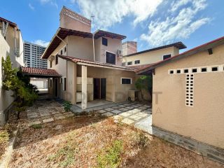 Casa Duplex Espetacular no Luciano Cavalcante: Conforto e Conveniência em um Só Lugar!