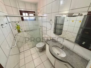 Casa Duplex Espetacular no Luciano Cavalcante: Conforto e Conveniência em um Só Lugar!