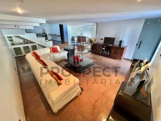Linda Casa de ALTO PADRÃO a 200m da Av. Washington Soares
