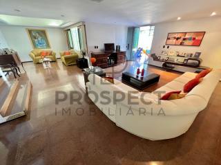 Linda Casa de ALTO PADRÃO a 200m da Av. Washington Soares