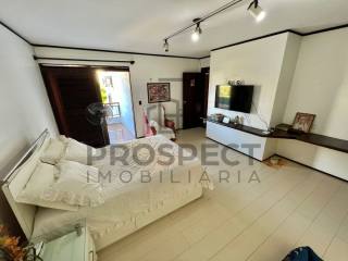 Linda Casa de ALTO PADRÃO a 200m da Av. Washington Soares