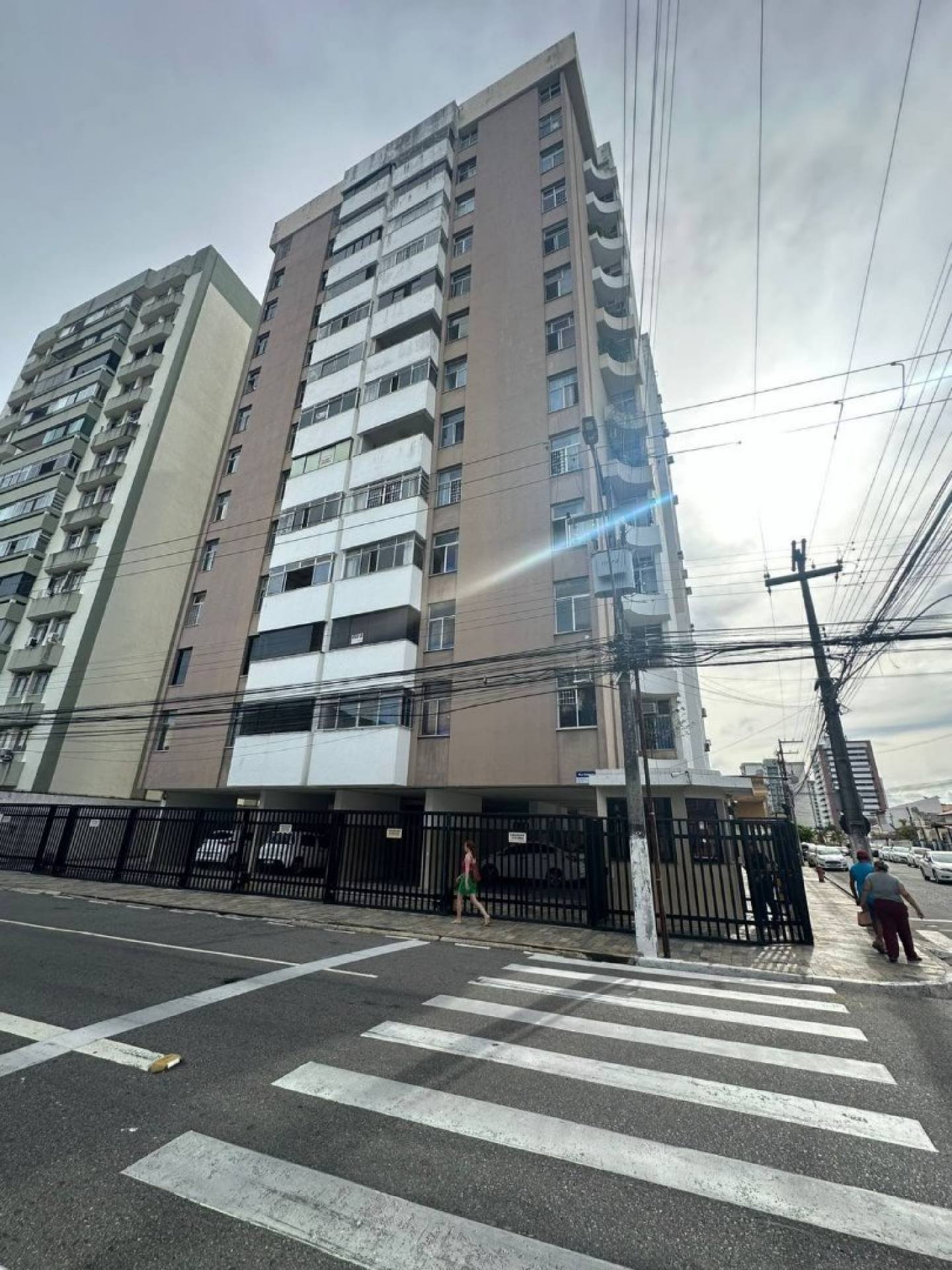 Apartamento À Venda No Edifício Saveiro Com 3 Quartos 100 Metros Frente Leste Bairro São José Vizinho a IOCM