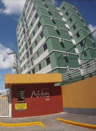 Apartamento 3/4 Para Alugar No Condomínio Andaluzia - Bairro Luzia