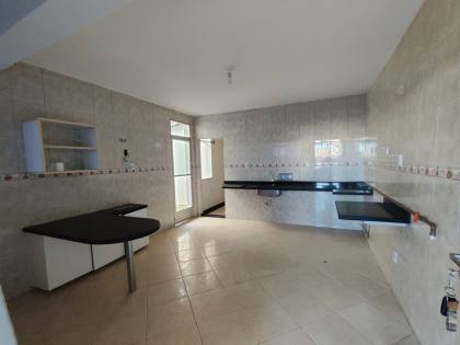 Casa para Ponto Comercial Bairro Luzia, Ideal para Escritórios e Clínicas