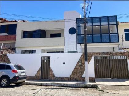 Casa para Ponto Comercial Bairro Luzia, Ideal para Escritórios e Clínicas