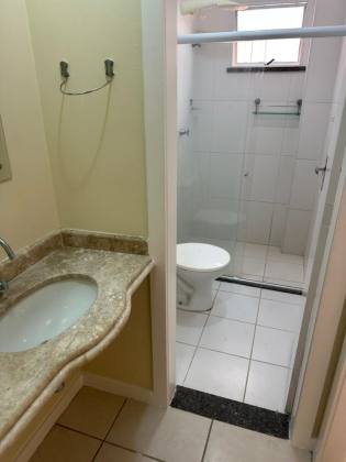 Alugo Casa Duplex Com 2 Suítes no Bairro Inácio Barbosa