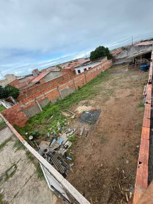 Lote / Terreno a Venda no Bairro Marivan em Aracaju