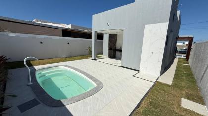 Excelente Casa à Venda No Condomínio Sol e Praia