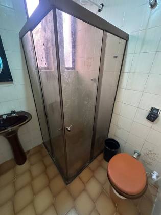 Alugo Casa Com 3 Quartos Sendo 1 Suíte No Bairro São José.