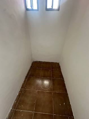 Alugo Casa Com 3 Quartos Sendo 1 Suíte No Bairro São José.