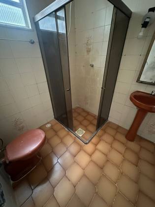 Alugo Casa Com 3 Quartos Sendo 1 Suíte No Bairro São José.