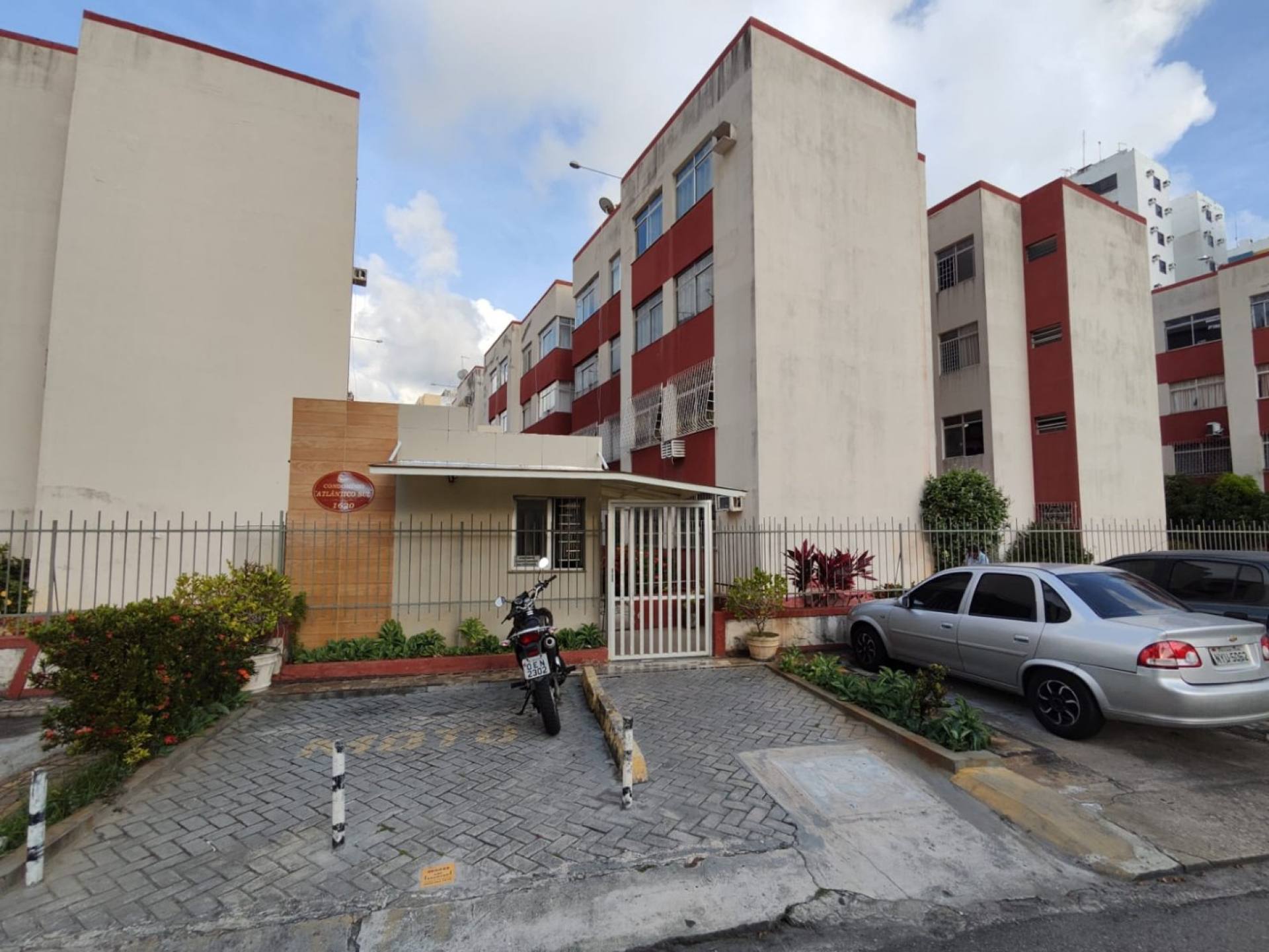 Vendo Apartamento 3 quartos, sala, cozinha, no Condomínio Atlântico Sul Bairro Grageru