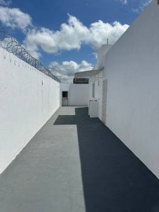 Casa À Venda No Residencial Porto Poxim Com 2/4 Sendo 1 Suíte.