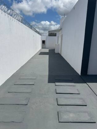 Casa À Venda No Residencial Porto Poxim Com 2/4 Sendo 1 Suíte.