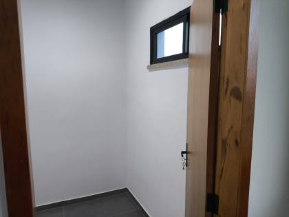 Vendo Casa no Condomínio Praias do Sul III sendo 4 suítes e Piscina