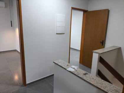 Vendo Casa no Condomínio Praias do Sul III sendo 4 suítes e Piscina